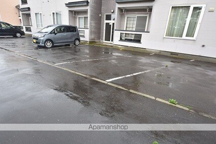 リヴェール桔梗館[2LDK/52.23m2]の共用部1