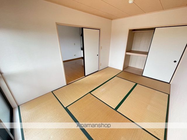 バードバレーEASTの内装写真