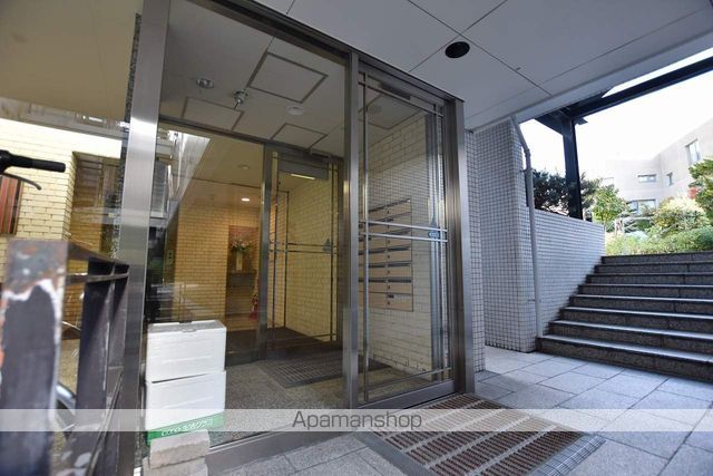 フラット宮ヶ丘の玄関写真