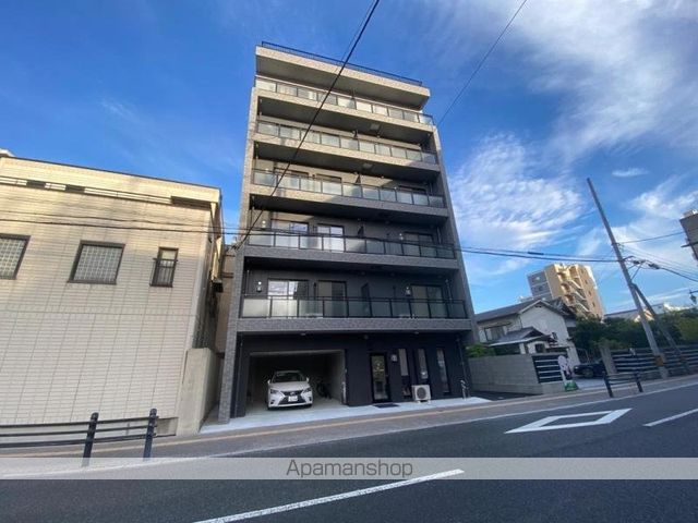 calmeの外観写真