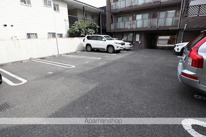 サンライズ国立[1R/18.9m2]の駐車場