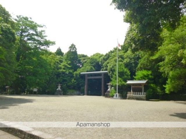 セ・ラ・ヴィ神宮の周辺写真