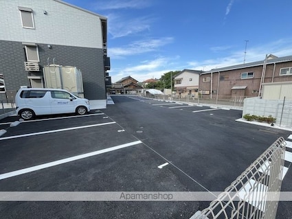 シャーロット石橋駅前[1LDK/41.66m2]の駐車場