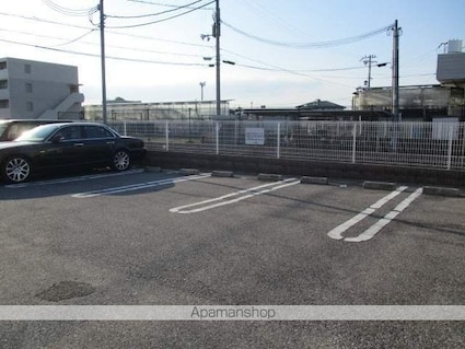 カーサグランデ[1LDK/45.99m2]の駐車場5