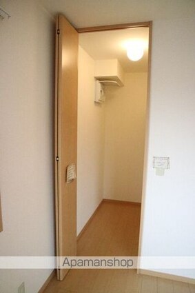 和歌山県和歌山市太田[1R/27.77m2]の収納