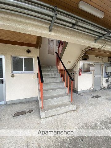 コーポ有本の玄関写真
