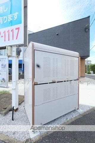 川越ガレージハウスの内装写真