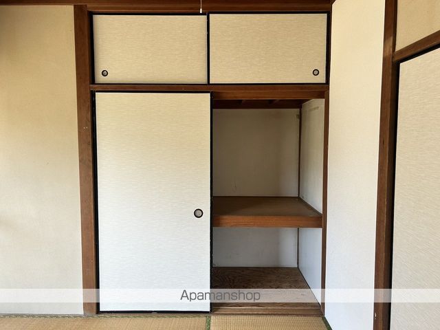 荒尾貸家の内装写真