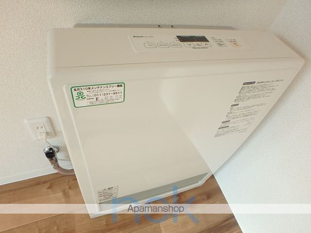 REUSSIR N6W11の内装写真