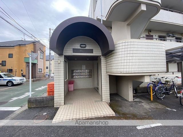 KEIIIマンションの玄関写真
