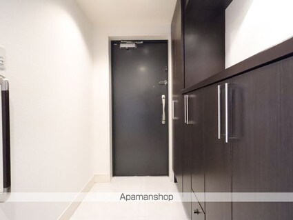 ベレーサ鶴舞公園[3LDK/81.43m2]の玄関