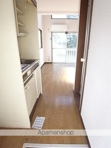 ホワイトウイングIIIの内装写真