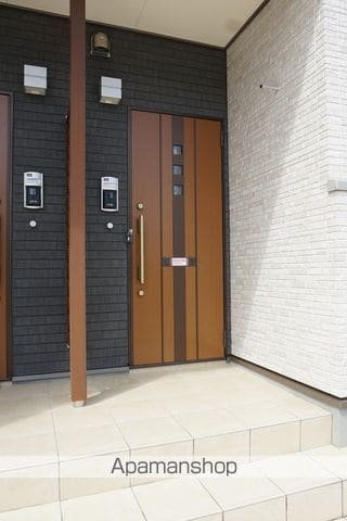 LARGOの玄関写真