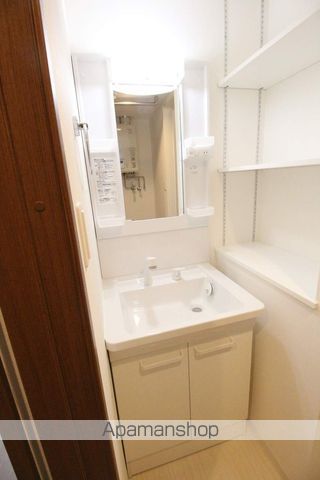 G EASTの内装写真