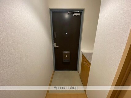 ロイヤル泉[2LDK/55.39m2]の玄関