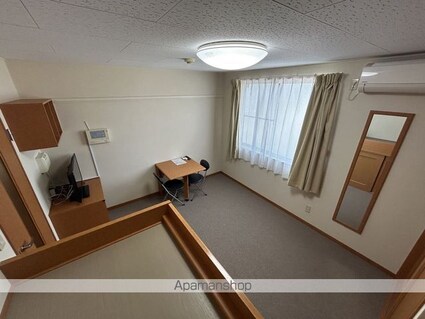 レオパレス四郎丸[1K/26.08m2]のリビング・居間1