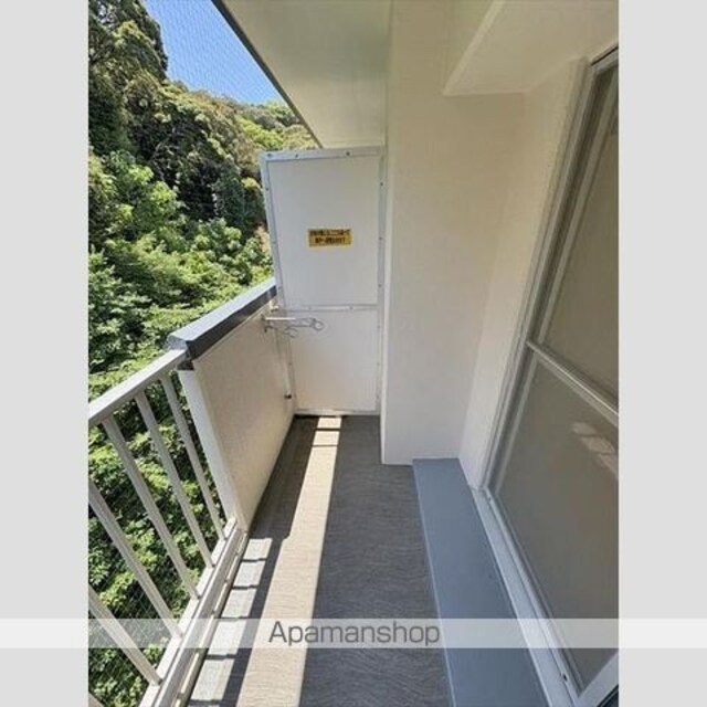 愛媛県松山市緑町１丁目[1K/19.8m2]のバルコニー
