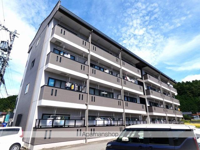 Iマンション3の外観写真