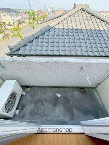 メモリースリーの内装写真