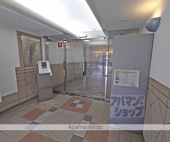 アブレスト東山本町の玄関写真