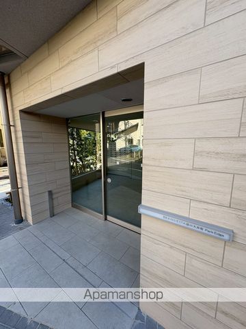 ブランシエスタ品川大井町パークエッジの玄関写真
