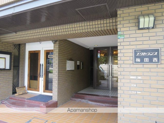 エクセランス梅田西の玄関写真