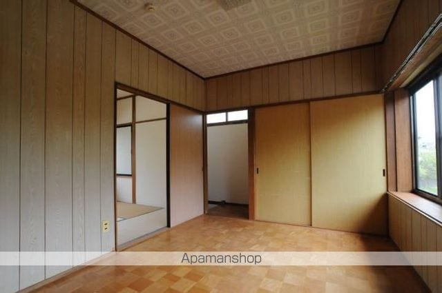 中央本線 茅野駅 徒歩55分 2階建 築43年の内装写真