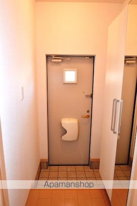 エターナルコート　Ｂ[2DK/44.75m2]の玄関