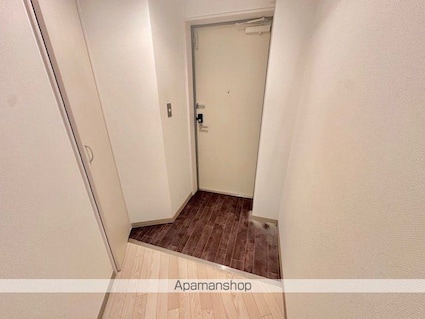 クイーンパレス[2DK/58.41m2]の玄関