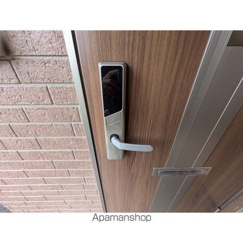 MAJARE芸工大前の内装写真