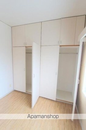 ラフォーレ石清尾[2LDK/86.17m2]の収納