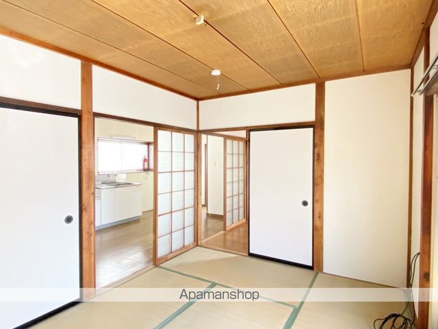 磐田市 1階建 築52年の内装写真