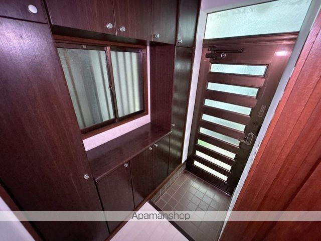 寺尾貸家3階建の内装写真