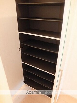 東京都青梅市野上町４丁目[1R/32.9m2]の玄関