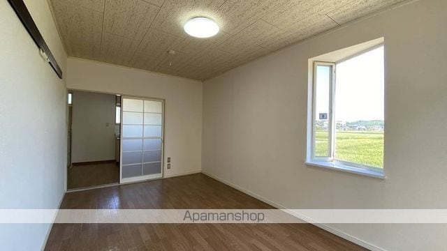 サンシャイン雄町 A棟の内装写真