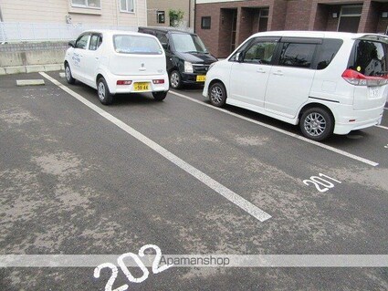 コリーナ[1LDK/39.01m2]の駐車場