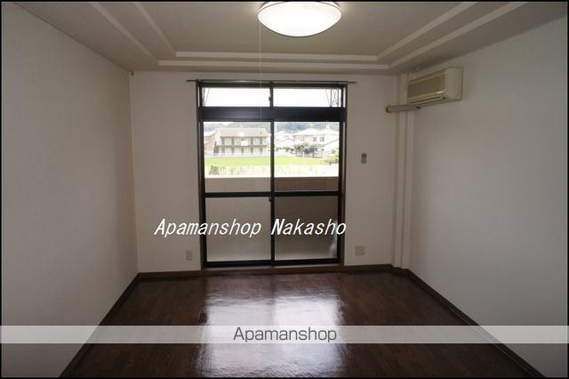 エステート山下の内装写真