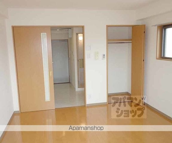 南区吉祥院定成町マンションの内装写真