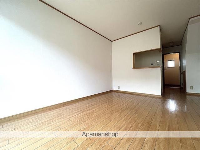 detached 茨城県水戸市東前町1288

地図を見る