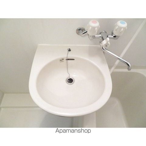 スリーワンの内装写真