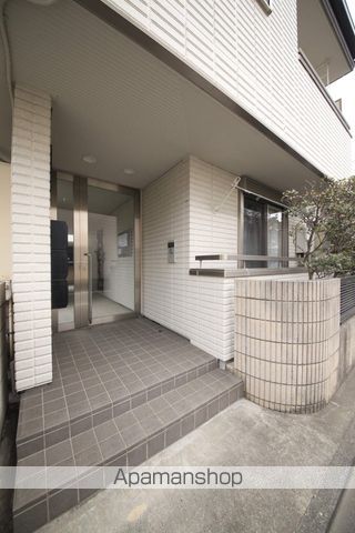 フラットミタニの玄関写真