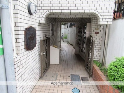 メゾン・ド・ポリピエ[1R/14.26m2]のエントランス