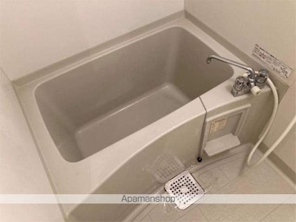 プレミールＷＡＤＡ[1K/28.11m2]のバス