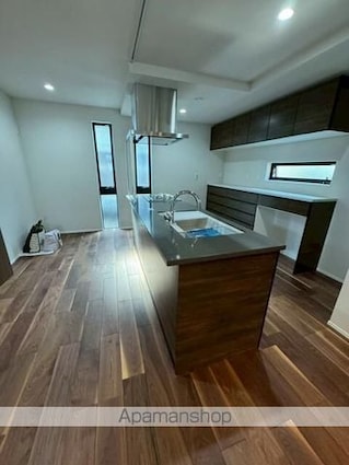 目黒本町５丁目戸建[4LDK/196.53m2]のキッチン