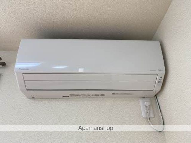 ストロベリーフィールズの内装写真