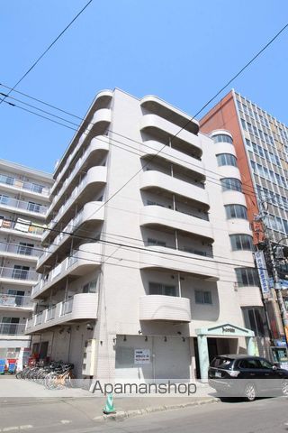 ドミ20公園通りの外観写真