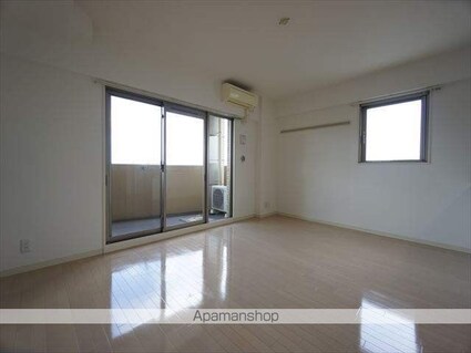 プレサンス泉アーバンゲート[1K/34.92m2]のリビング・居間