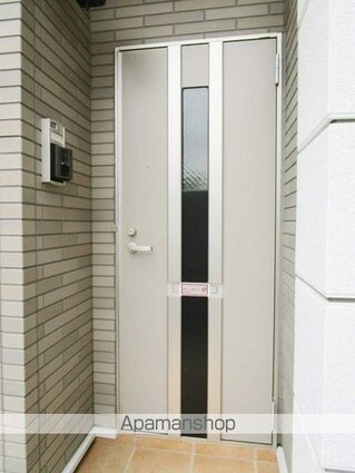 山梨県甲斐市竜王[1R/32.9m2]のエントランス1