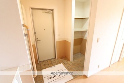 メゾンソレイユ　Ａ棟[3LDK/85.86m2]の玄関