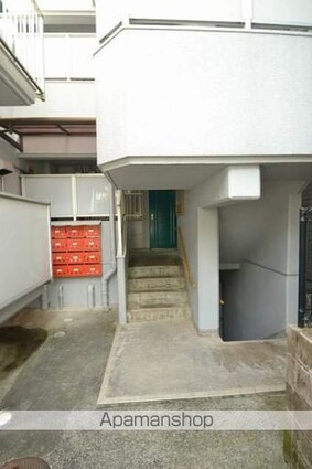 広島県広島市中区広瀬町[2DK/30m2]のエントランス